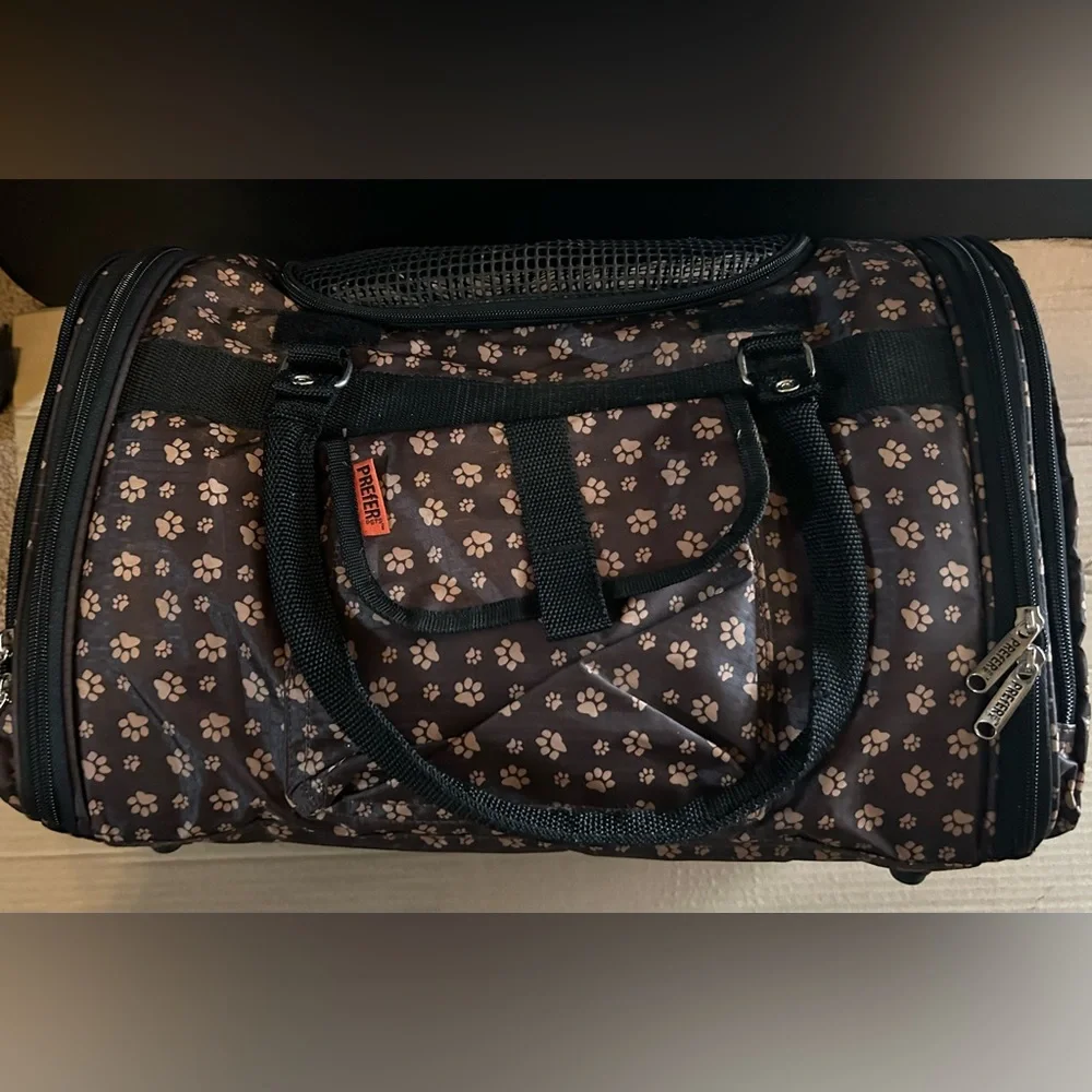PREFER PETS HIDEAWAY CARRIER PAW PRINT